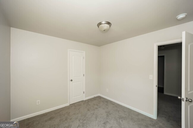 Building Photo - 306 Blackfoot Trail