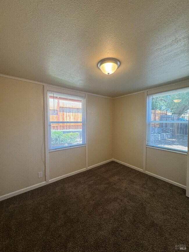 Building Photo - 2230 Redwood St