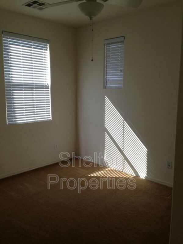 Building Photo - 21060 W Elm Way Ct