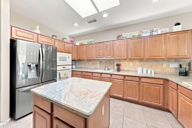 Building Photo - 20093 N Rawhide Way