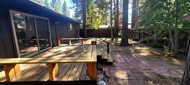 Building Photo - Fully Furnished House in South Lake Tahoe!...