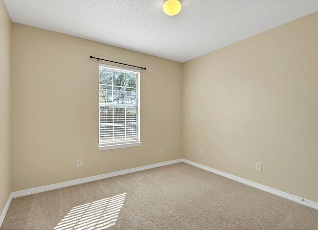 Building Photo - 8959 Gristmill Way