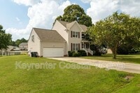 Building Photo - 109 Willow Wood Ave