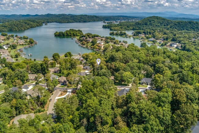 Building Photo - 310 Dudala Way