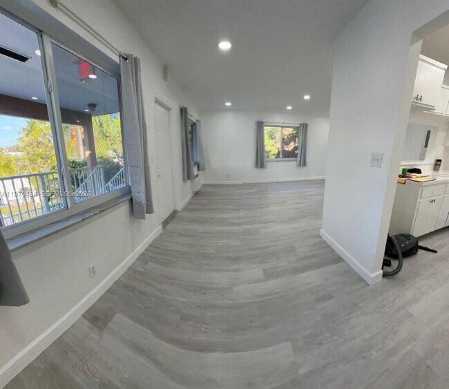 Building Photo - 2838 Madison St