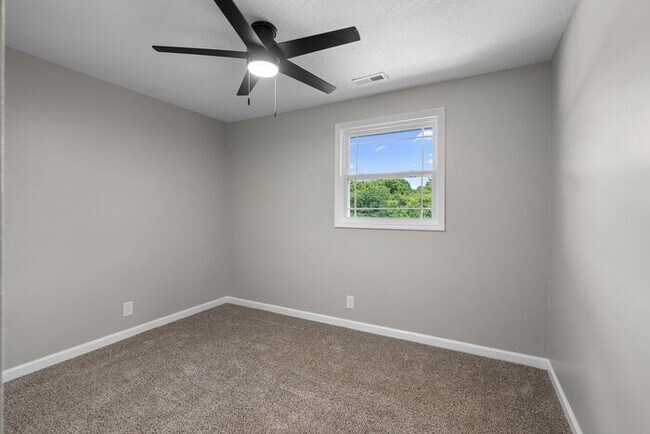 Building Photo - 3776 John Taylor Rd