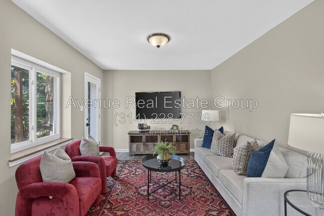 Building Photo - 6 The Knolls Ln