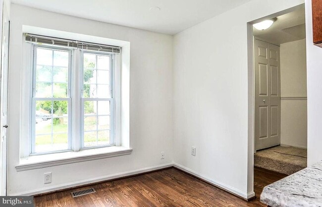 Building Photo - 14424 Black Horse Ct
