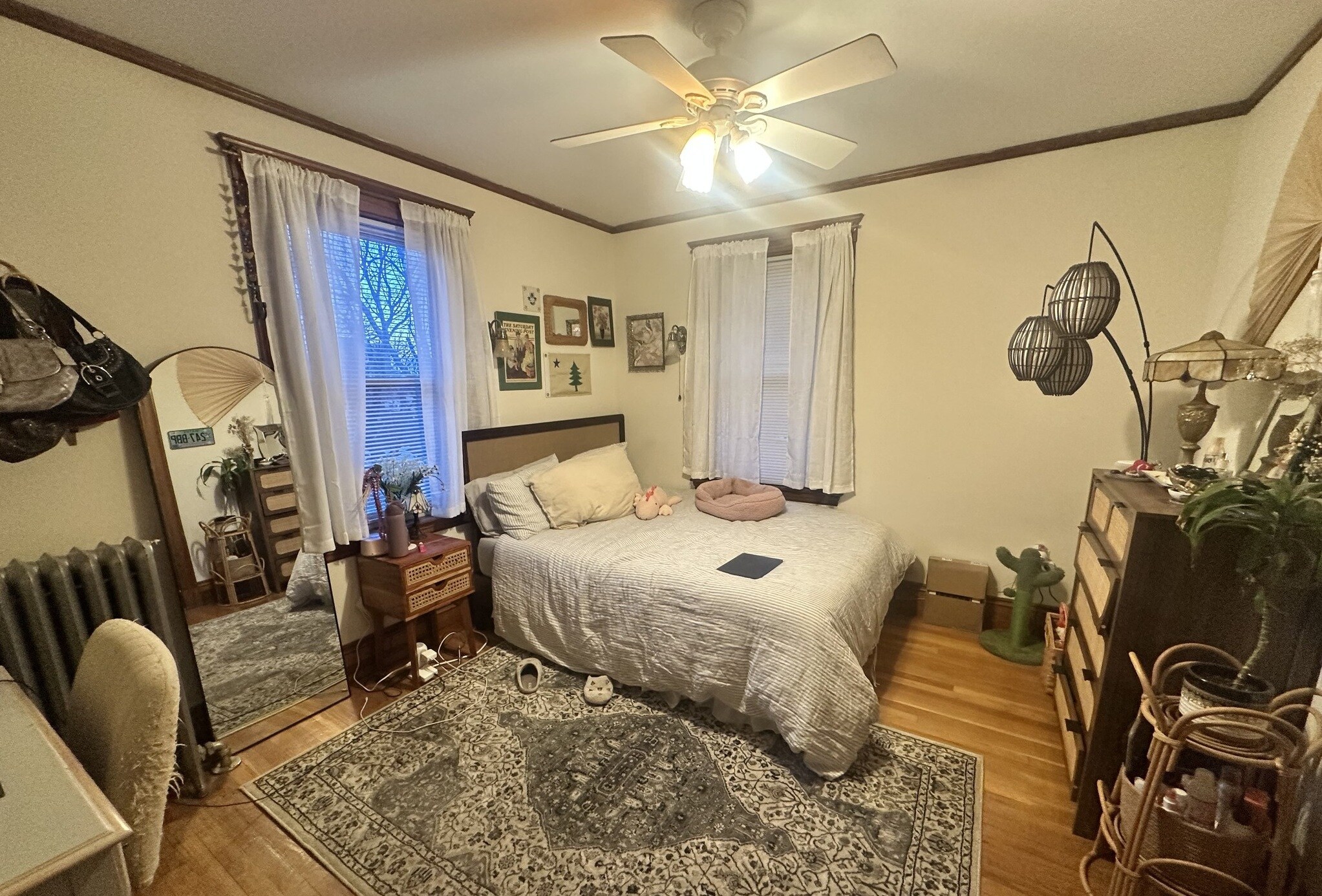 Building Photo - 31 Iroquois St