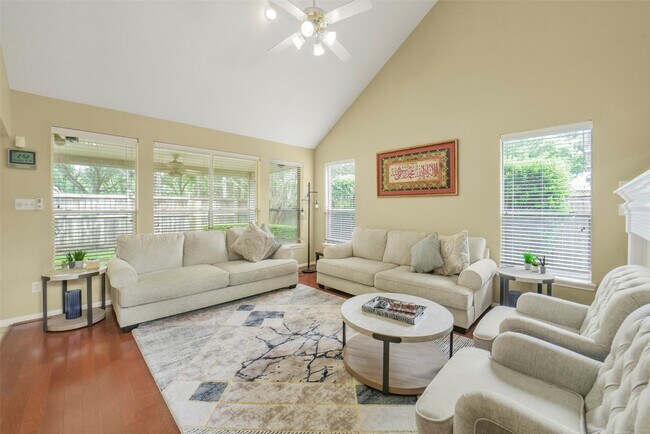 Building Photo - 22554 Bristolwood Ct