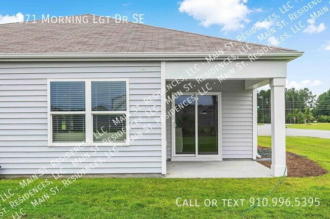 Building Photo - 4071 Morning Lgt Dr SE