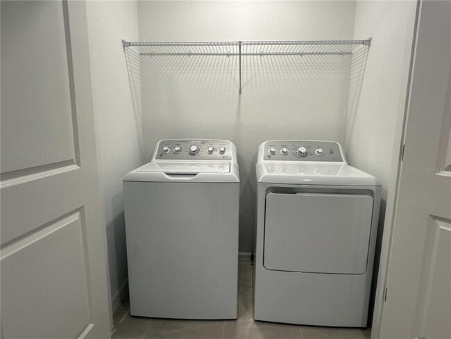 Building Photo - 2397 Paravane Wy