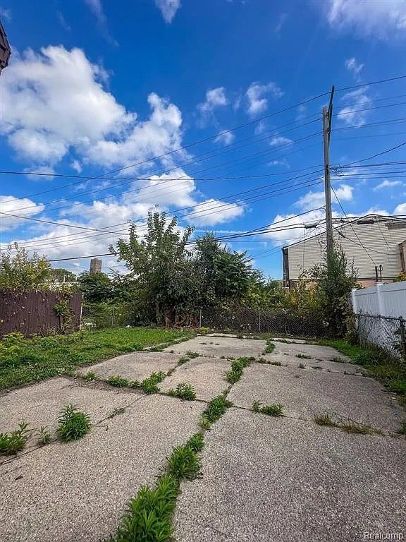 Building Photo - 15060 Appoline St