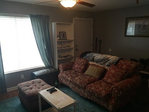 Building Photo - Poplar Grove