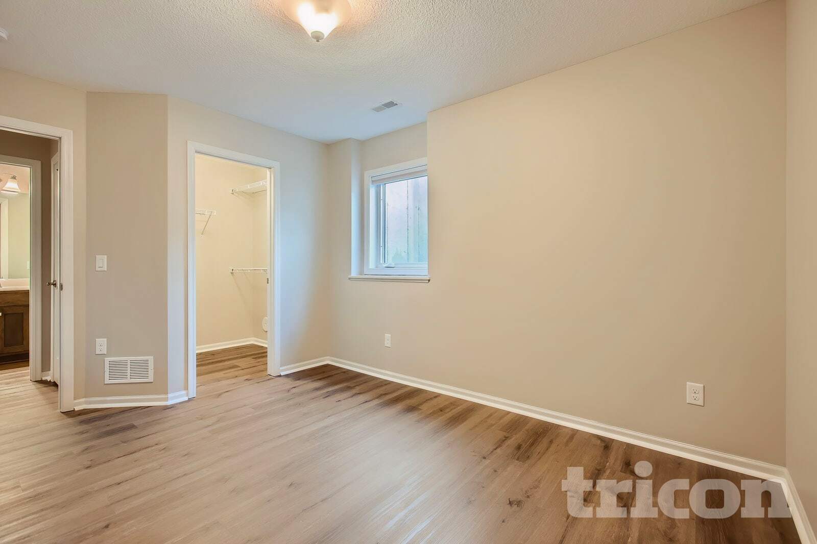 Building Photo - 14264 River Hills Pkwy