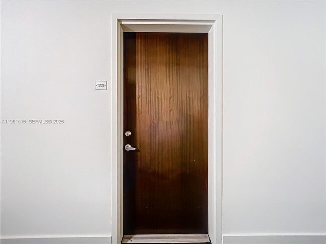 Building Photo - 690 SW 1st Ct