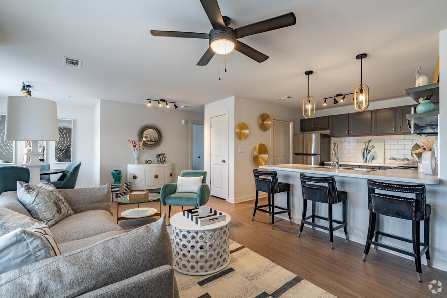 Primary Photo - Brentwood Apartments