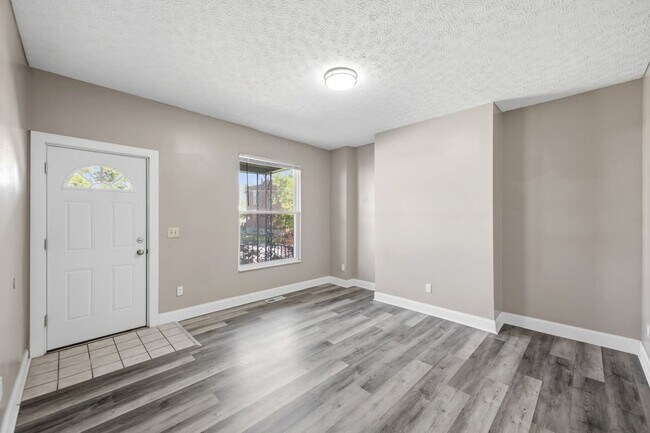 Building Photo - 393 St Clair Ave