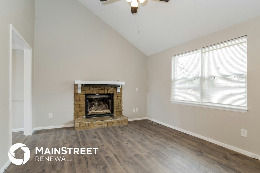 Building Photo - 15009 S Wyandotte Dr