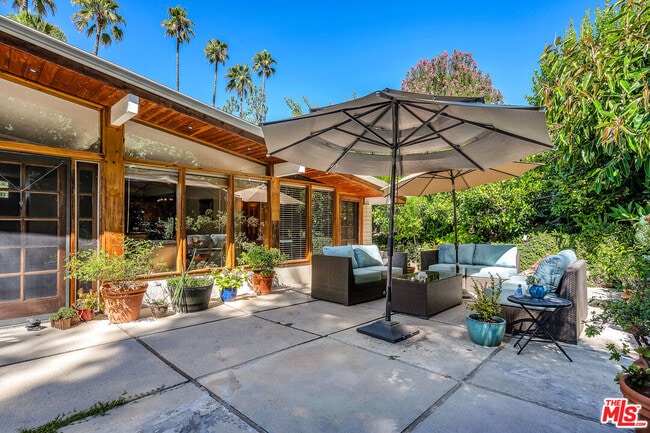 Primary Photo - 3447 Vista Haven Rd