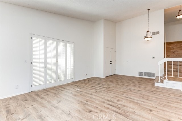 Building Photo - 23 Blazing Star