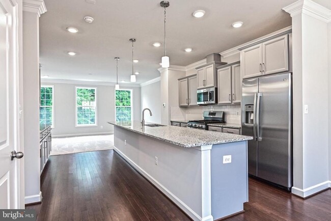 Building Photo - 4404 Fair Lakes Ct