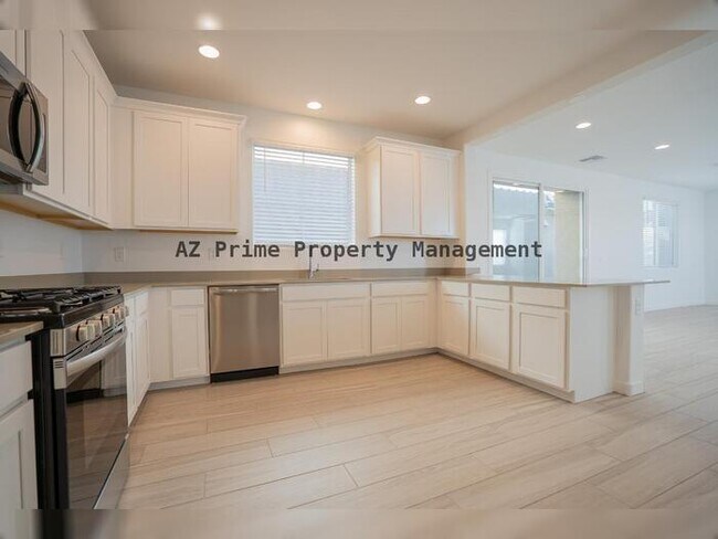Building Photo - 2942 N 98th Ln