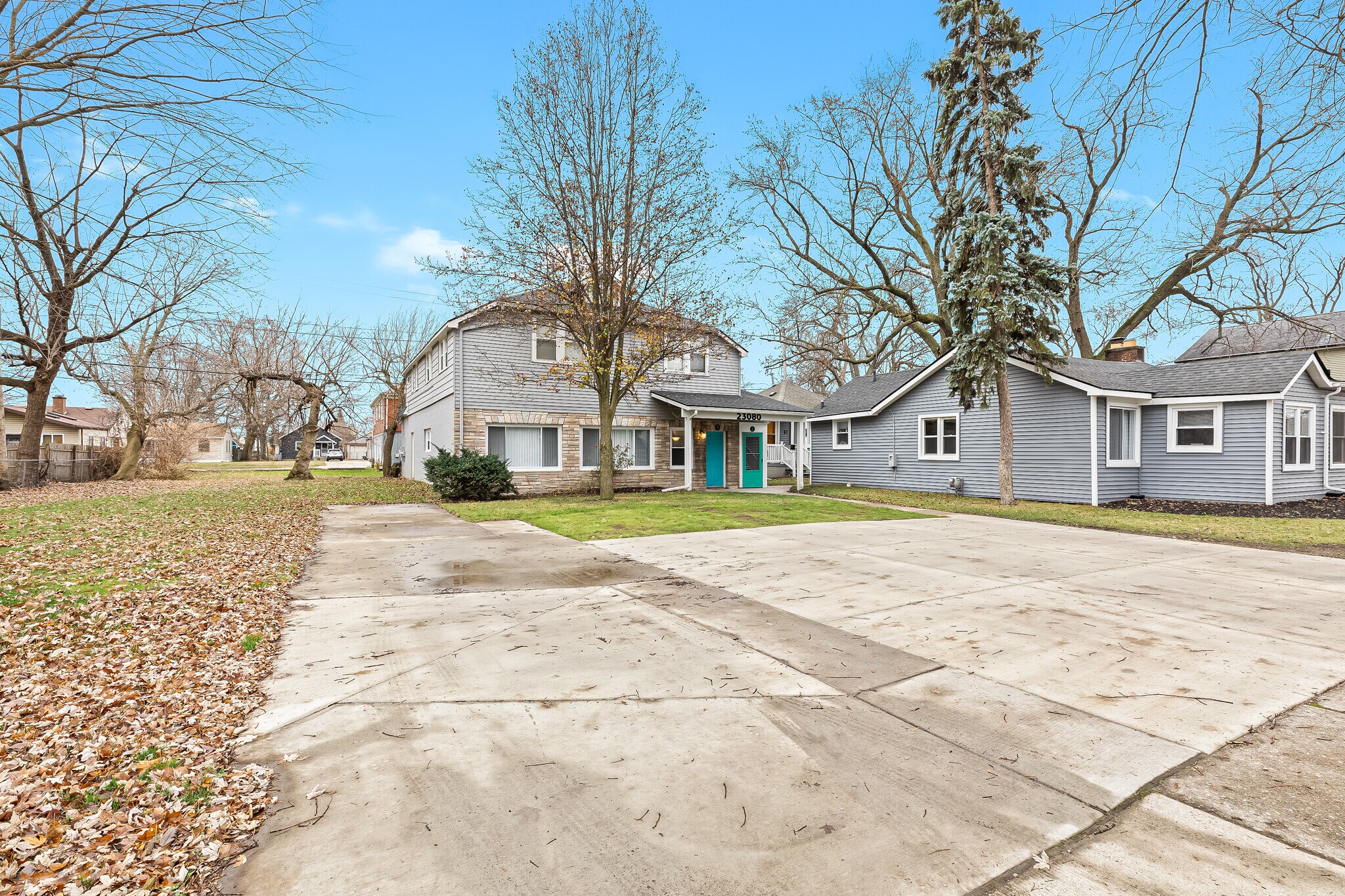Building Photo - 23080 Stauber Ave