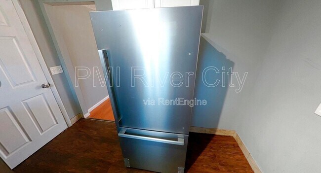 Building Photo - 7471 John F Kennedy Dr W