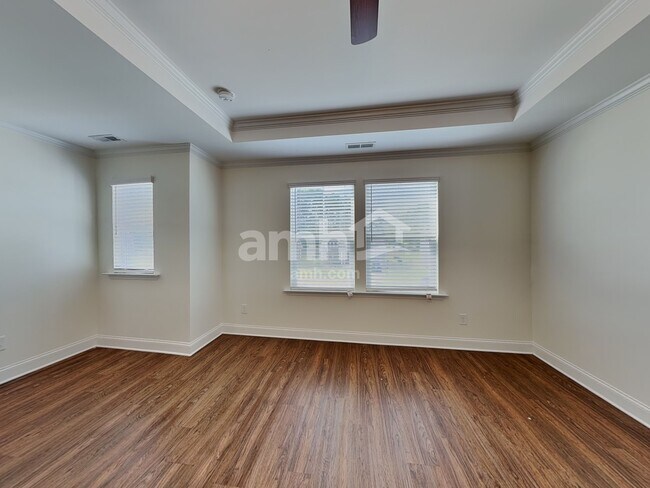 Building Photo - 112 Pullen Dr