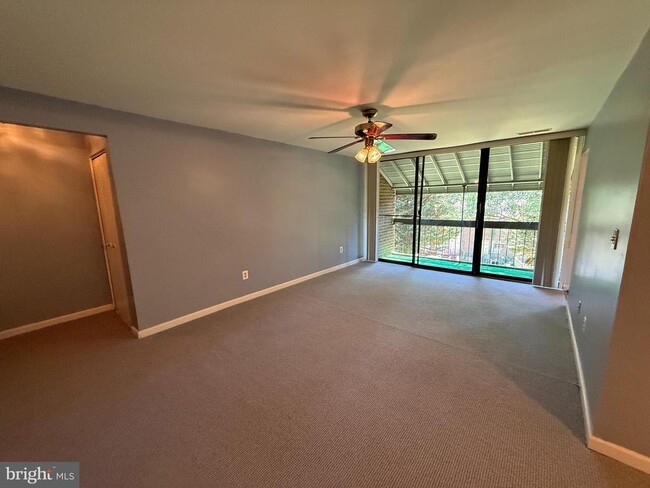 Building Photo - 8709 Hayshed Ln