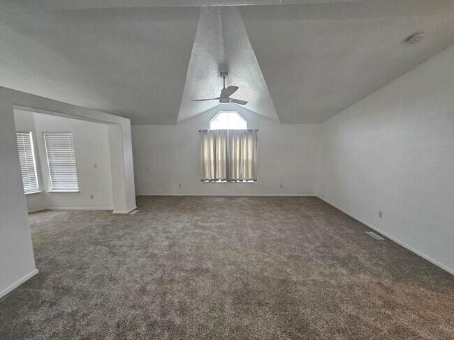 Building Photo - 3 Bedroom/2 Bath Manufactured Home