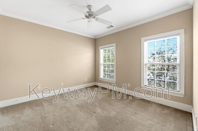 Building Photo - 529 John Fox Run