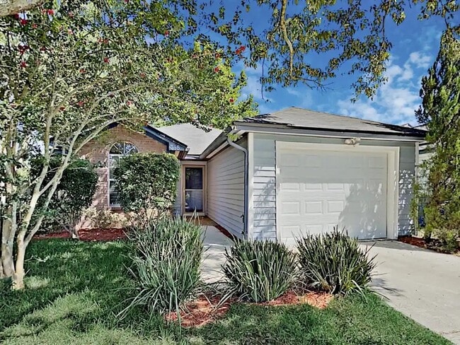Building Photo - 385 Filmore Dr