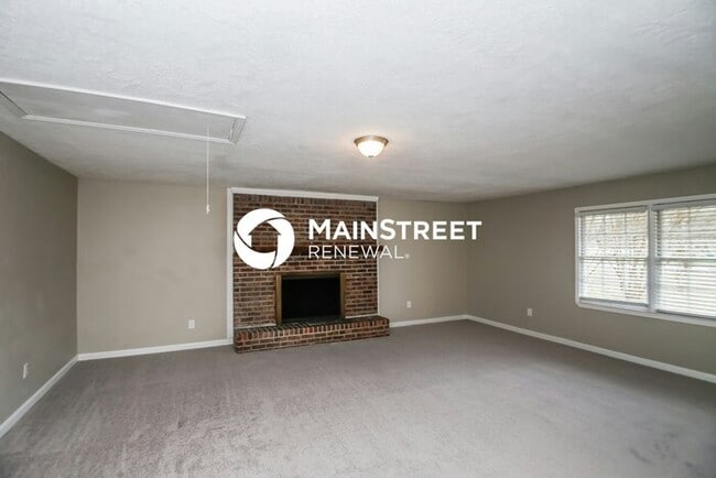 Building Photo - 3 Bedroom Pet-Friendly Home in Powder Springs, GA with Main Street Renewal