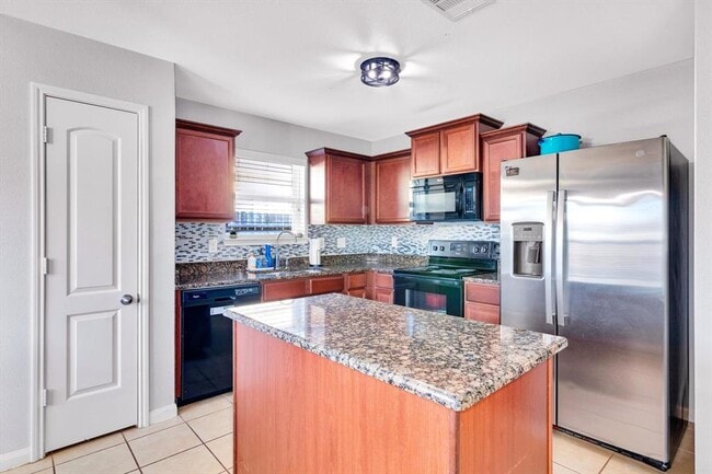 Building Photo - 316 Shoshone Ridge Dr
