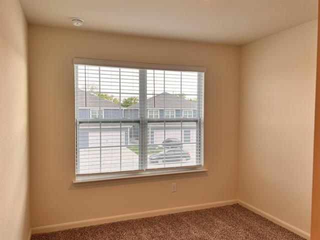 Building Photo - 316 Marsh Ln
