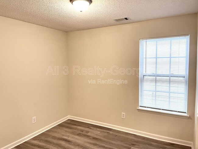 Building Photo - 29 Preserve Dr