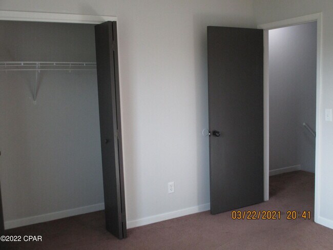 Building Photo - 1218 Stephen Dr