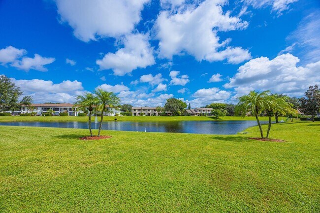 Building Photo - 2805 Casita Way