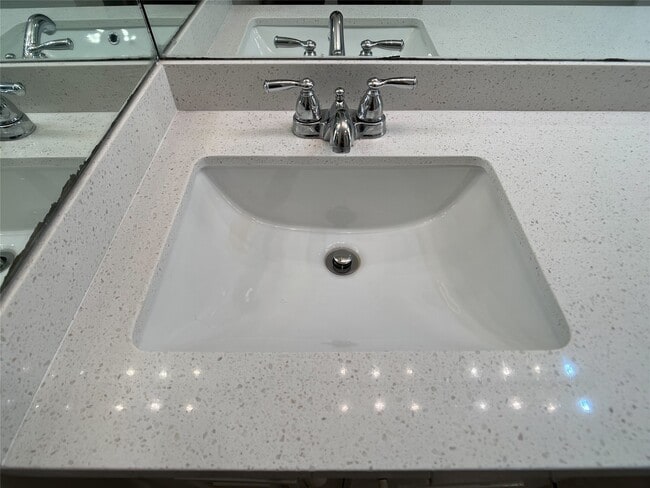 Building Photo - 3737 Wakeforest St