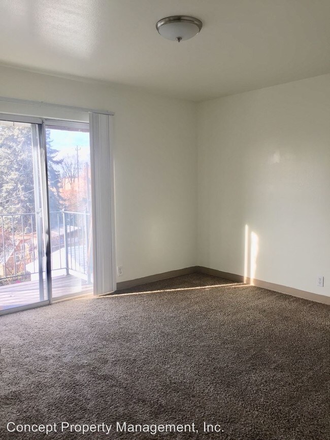 Building Photo - 435 E Warnock Ave