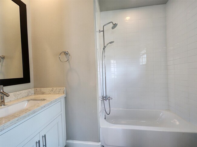 Building Photo - 2609 Cottage Grove Green Dr