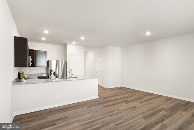 Building Photo - 138 Willett Holw St