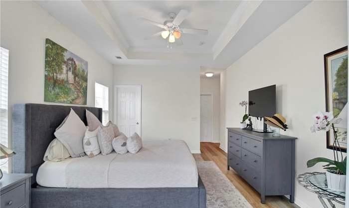 Building Photo - 121 Willow Point Cir