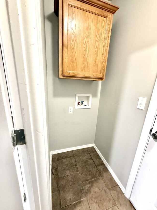 Building Photo - 4613 Mill Creek Dr