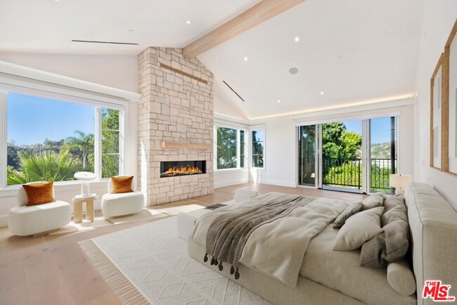 Building Photo - 9929 Anthony Pl