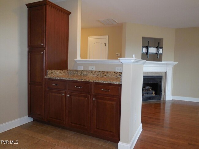 Building Photo - 341 Coldwater Dr