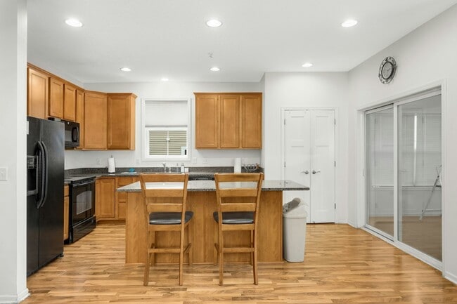 Building Photo - 10178 Indigo Dr