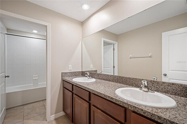 Building Photo - 14704 Scottburgh Glen Dr